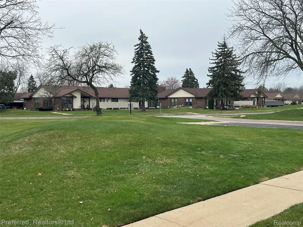 40592 Newport Drive Plymouth Charter Township MI 48170