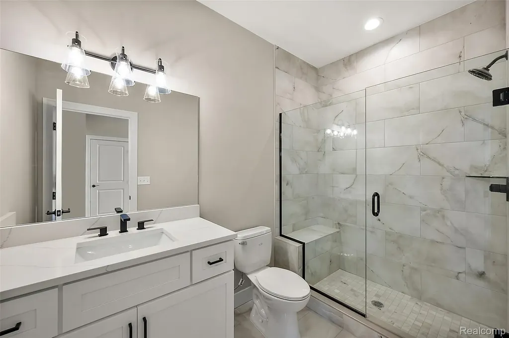 18857 Via Firenze Macomb Township MI 48044