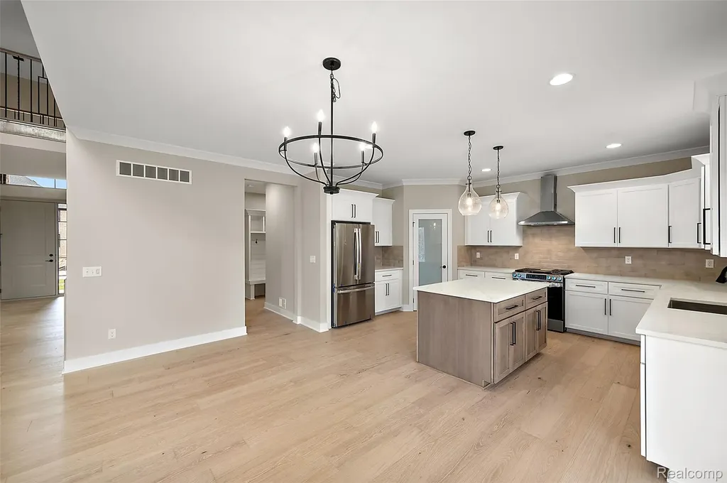 18857 Via Firenze Macomb Township MI 48044