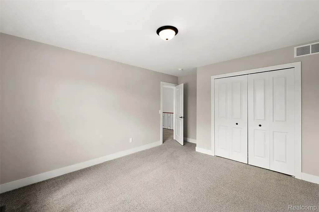 18857 Via Firenze Macomb Township MI 48044