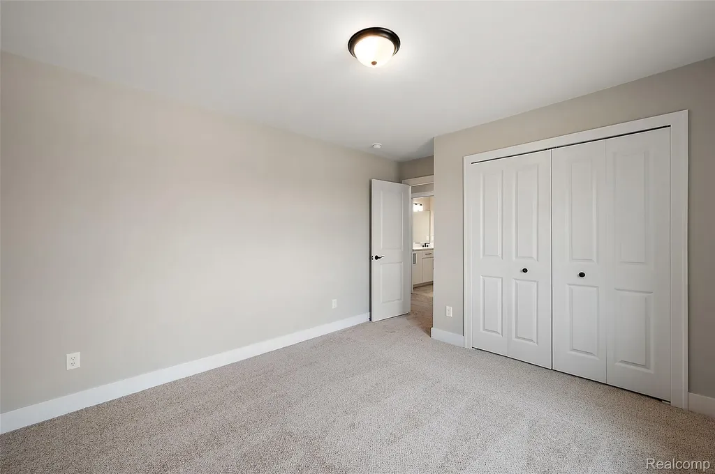 18857 Via Firenze Macomb Township MI 48044