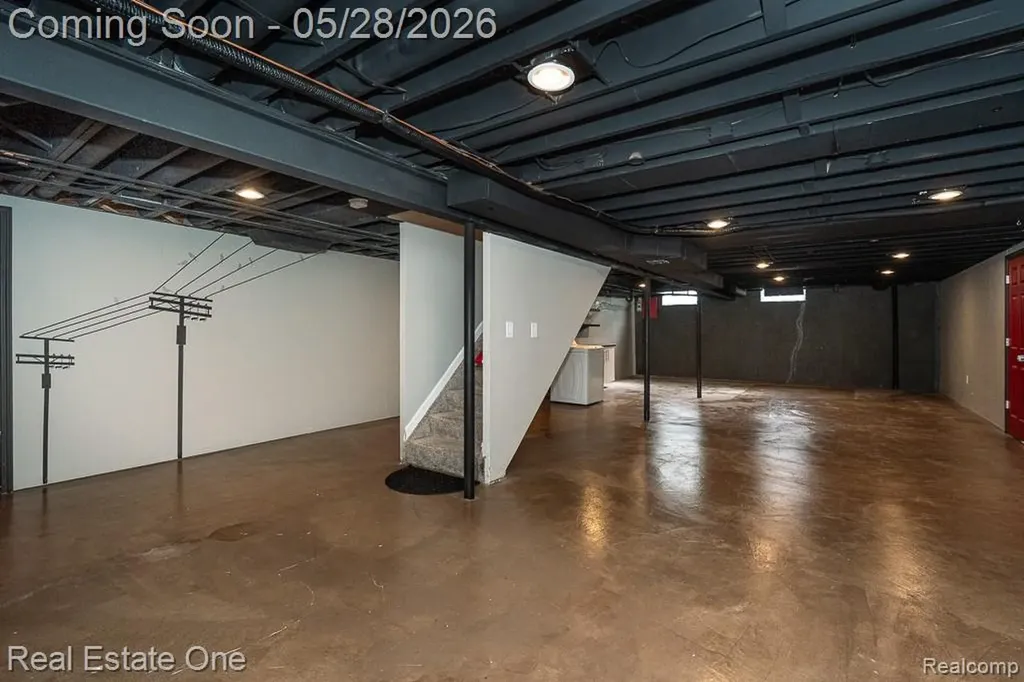 1323 Bembridge Drive Rochester Hills City MI 48307