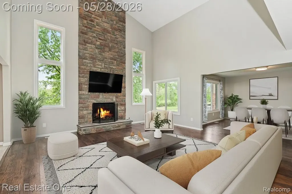 1323 Bembridge Drive Rochester Hills City MI 48307