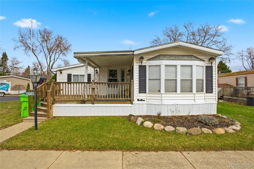 25716 Jackson Street Novi City MI 48375