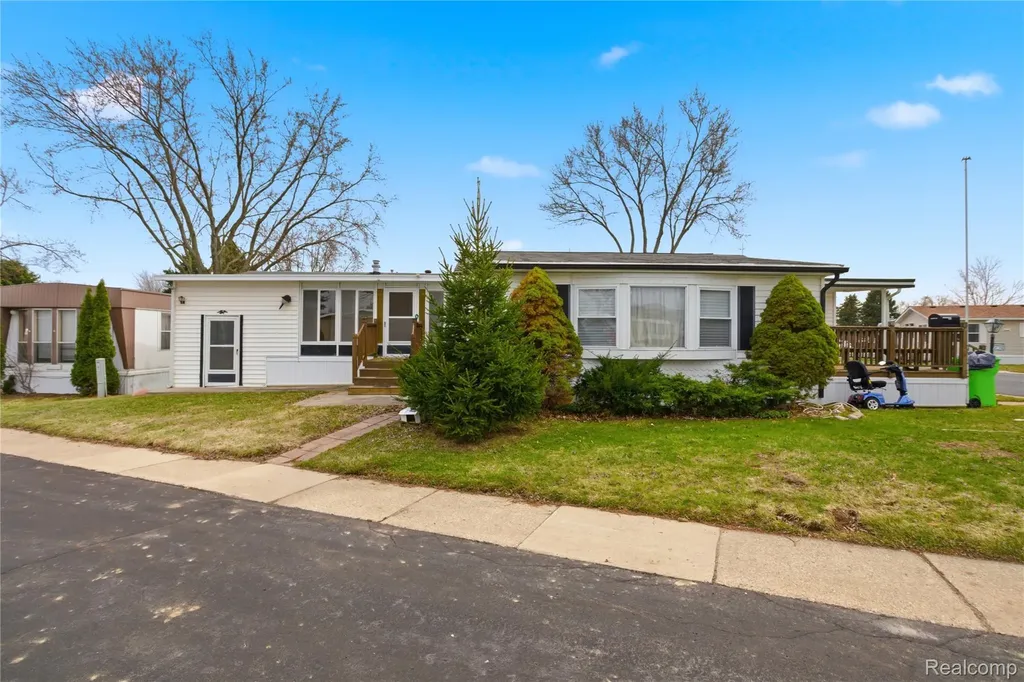 25716 Jackson Street Novi City MI 48375