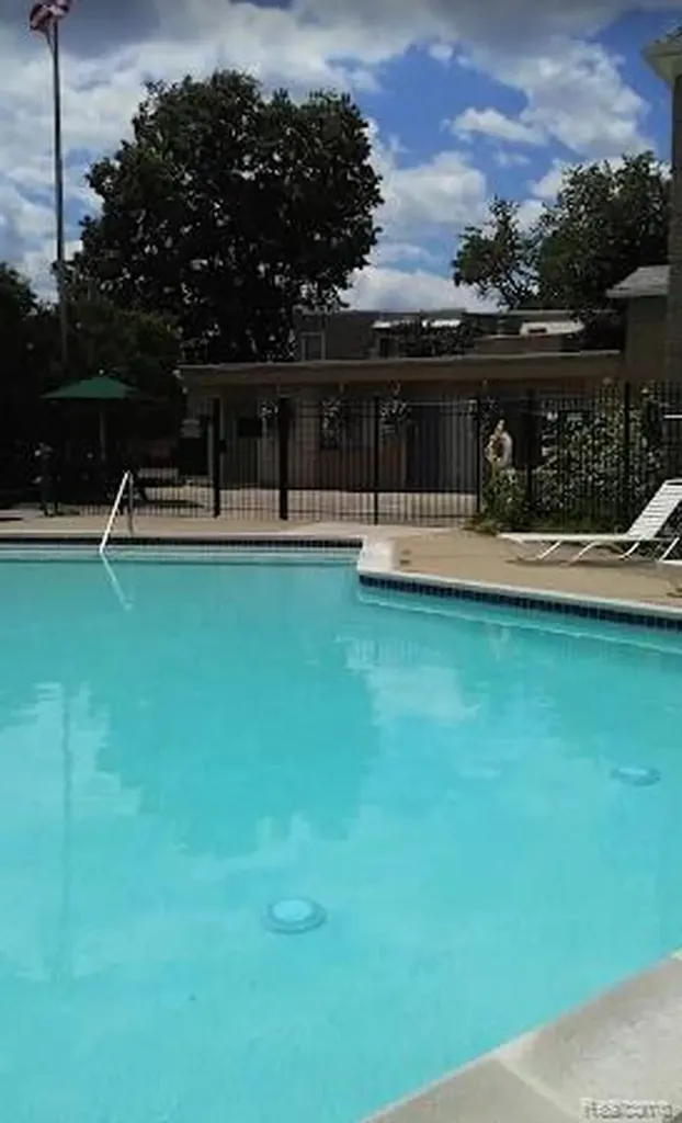 33023 Fargo Street Livonia City MI 48152