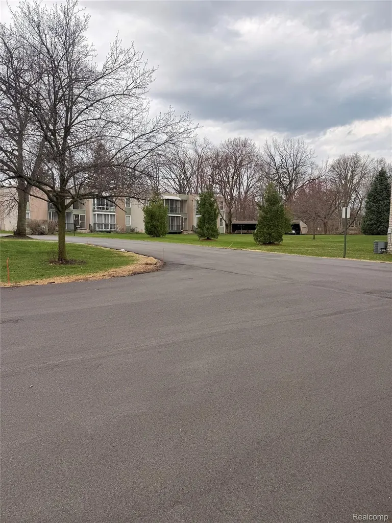 33023 Fargo Street Livonia City MI 48152