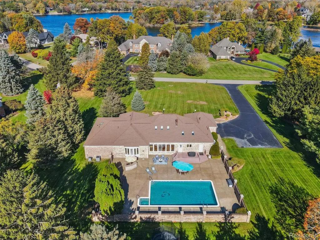4227 Newcastle Drive Orion Charter Township MI 48348