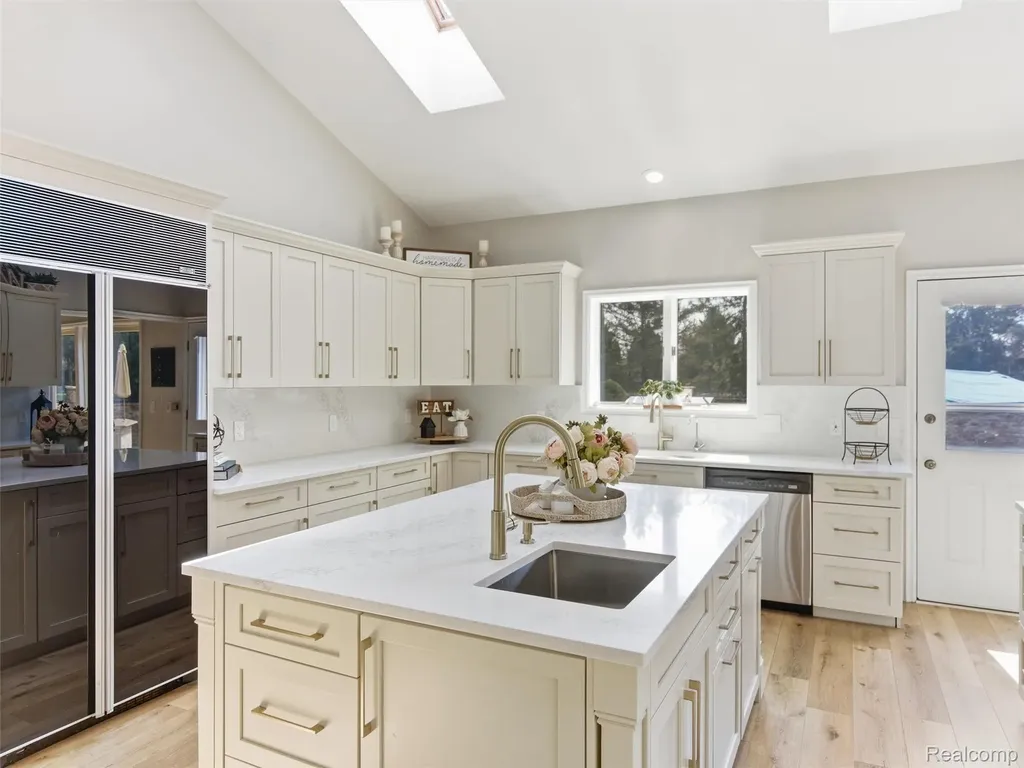 4227 Newcastle Drive Orion Charter Township MI 48348