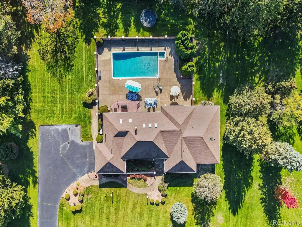 4227 Newcastle Drive Orion Charter Township MI 48348