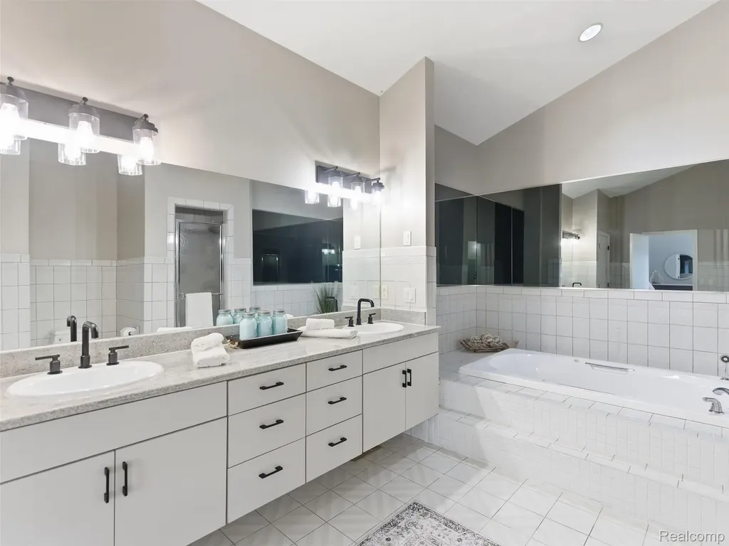4227 Newcastle Drive Orion Charter Township MI 48348