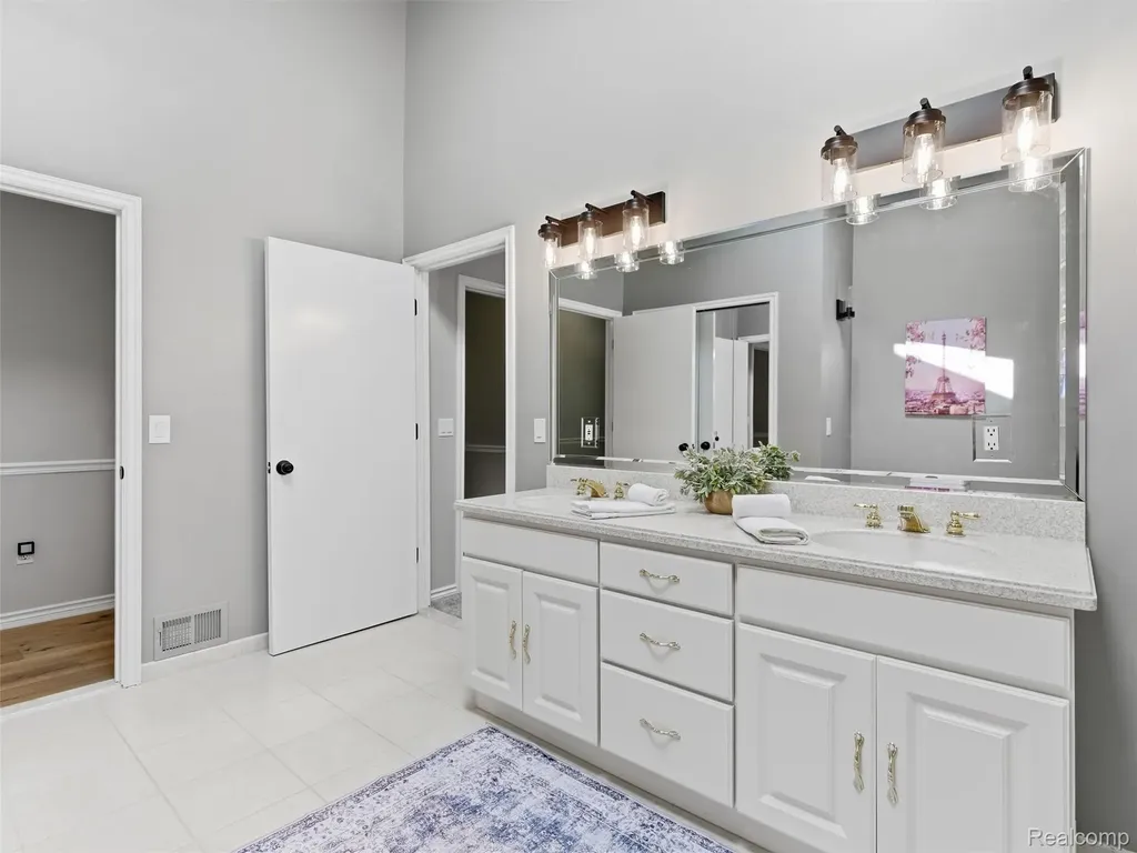 4227 Newcastle Drive Orion Charter Township MI 48348