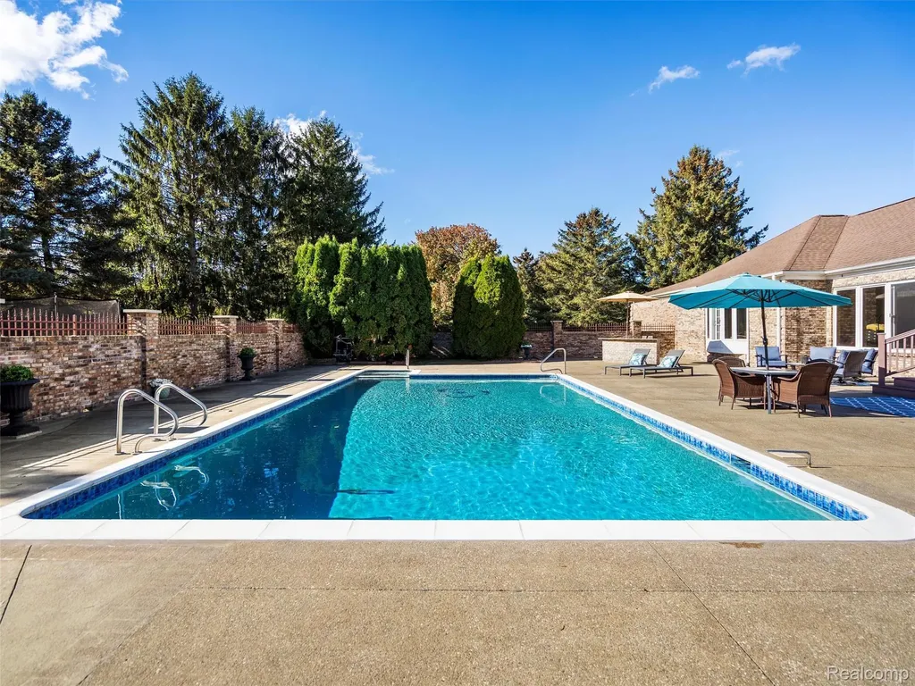 4227 Newcastle Drive Orion Charter Township MI 48348