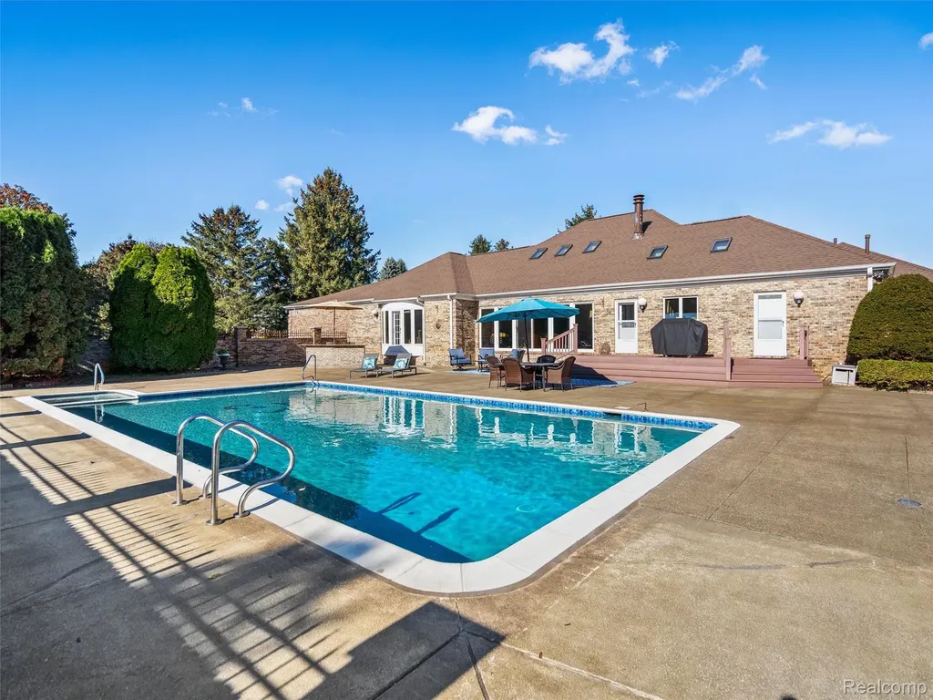 4227 Newcastle Drive Orion Charter Township MI 48348