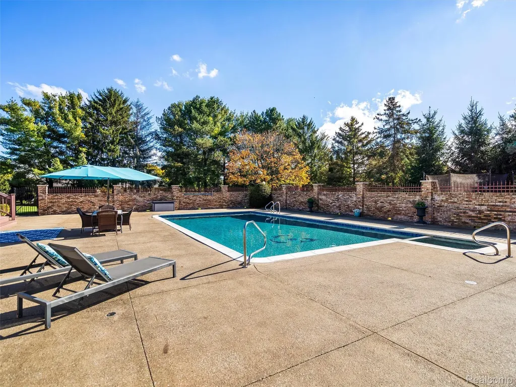 4227 Newcastle Drive Orion Charter Township MI 48348