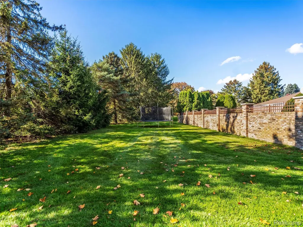 4227 Newcastle Drive Orion Charter Township MI 48348