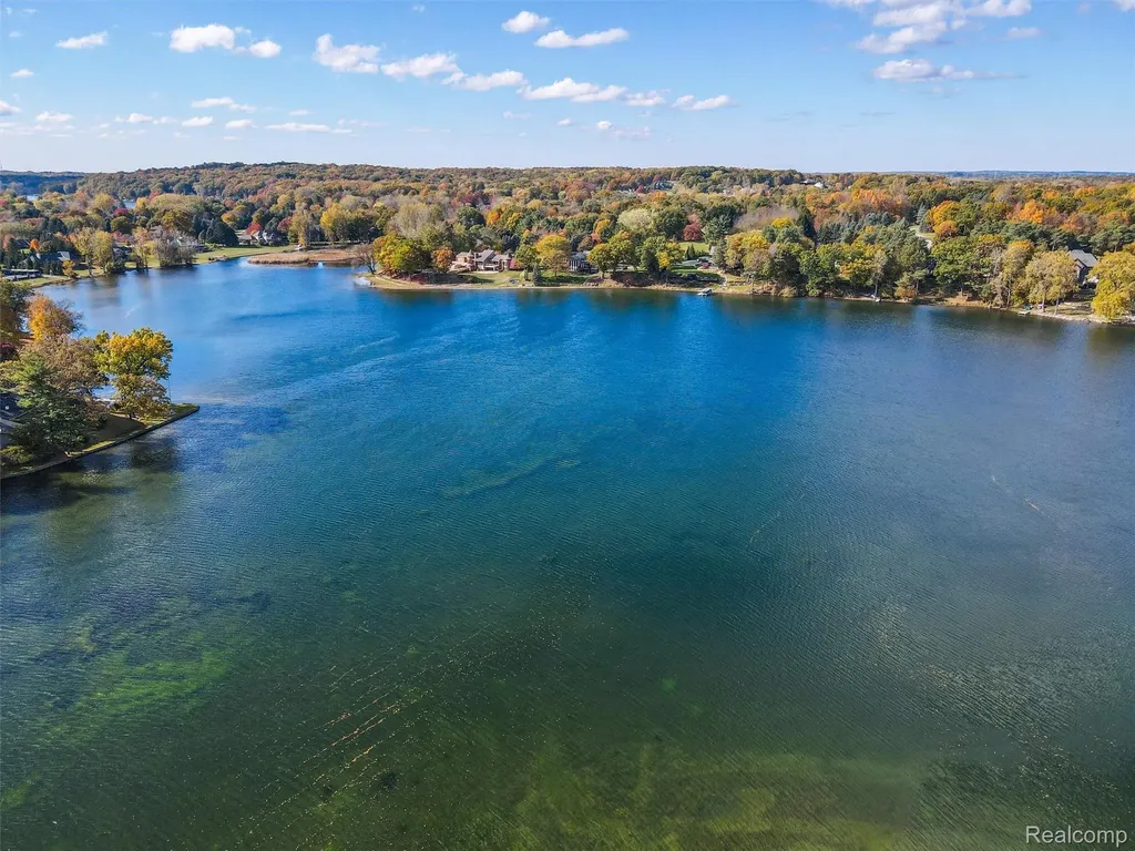 4227 Newcastle Drive Orion Charter Township MI 48348