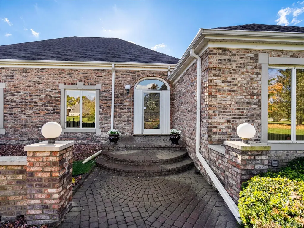 4227 Newcastle Drive Orion Charter Township MI 48348