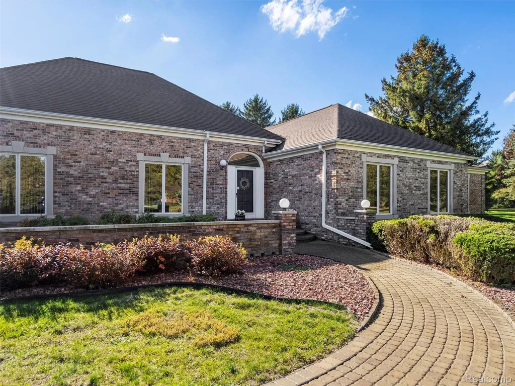 4227 Newcastle Drive Orion Charter Township MI 48348