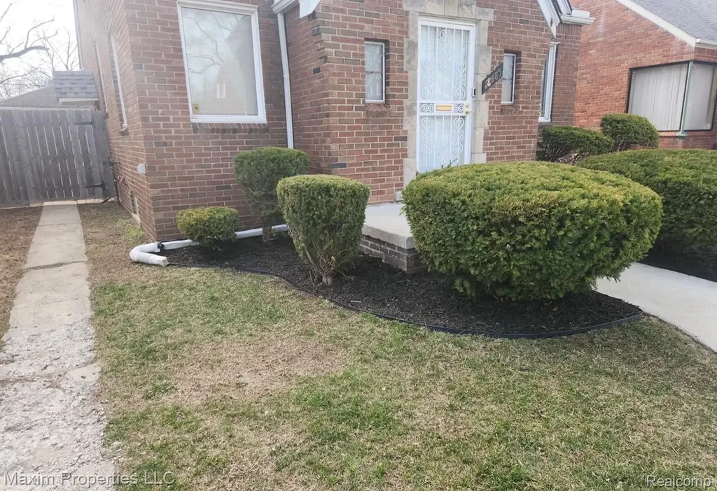 18485 Monte Vista Street Detroit City MI 48221
