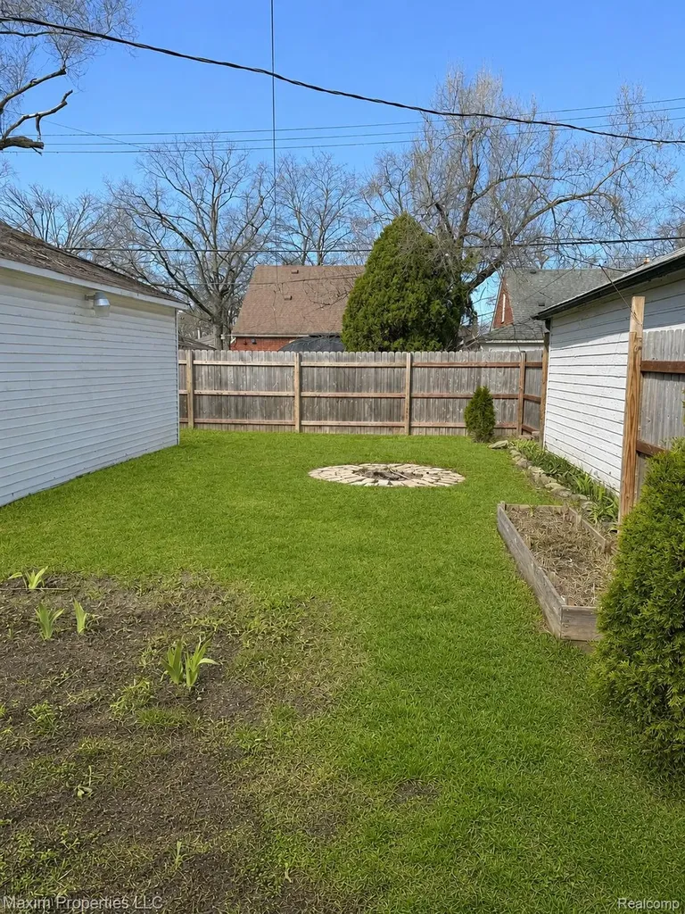 18485 Monte Vista Street Detroit City MI 48221