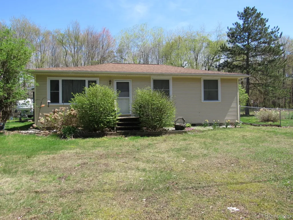 7813 Rookway Road Bridgeport Charter Township MI 48722