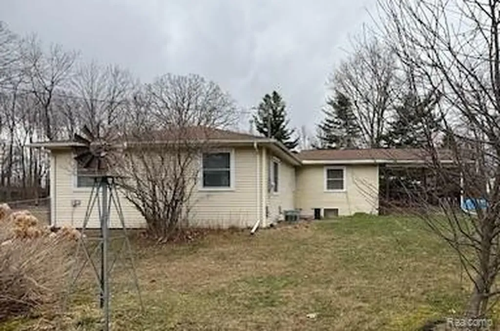 7813 Rookway Road Bridgeport Charter Township MI 48722