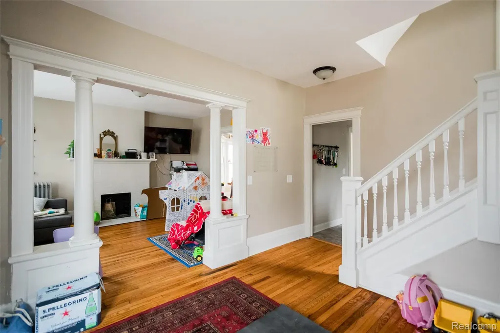 251 California Street Highland Park City MI 48203