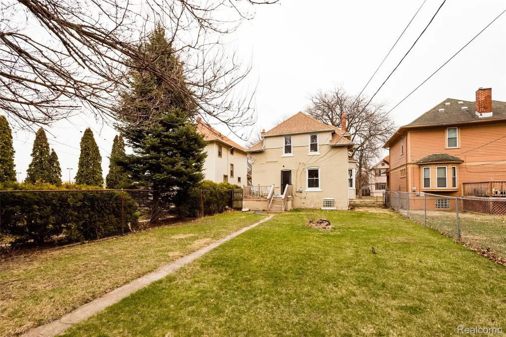 251 California Street Highland Park City MI 48203