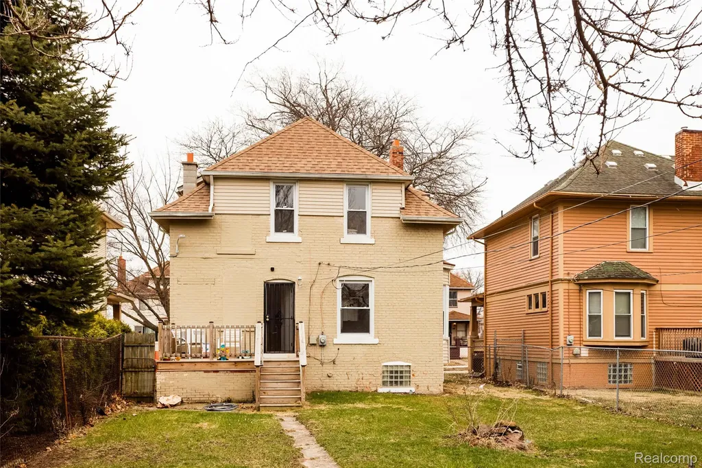 251 California Street Highland Park City MI 48203