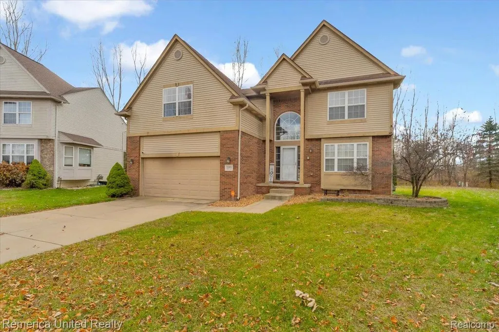 35901 Abbey Court Romulus City MI 48174