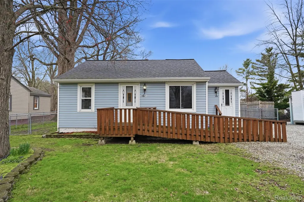 1028 Carlton Drive York Charter Township MI 48160