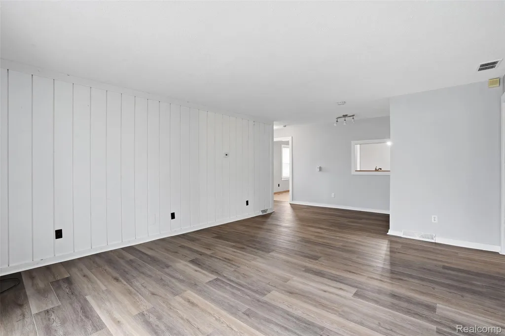 1028 Carlton Drive York Charter Township MI 48160
