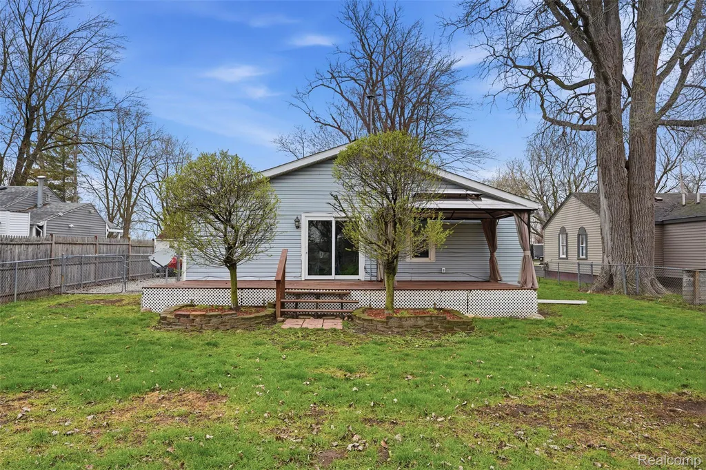 1028 Carlton Drive York Charter Township MI 48160