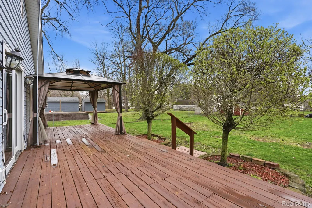1028 Carlton Drive York Charter Township MI 48160