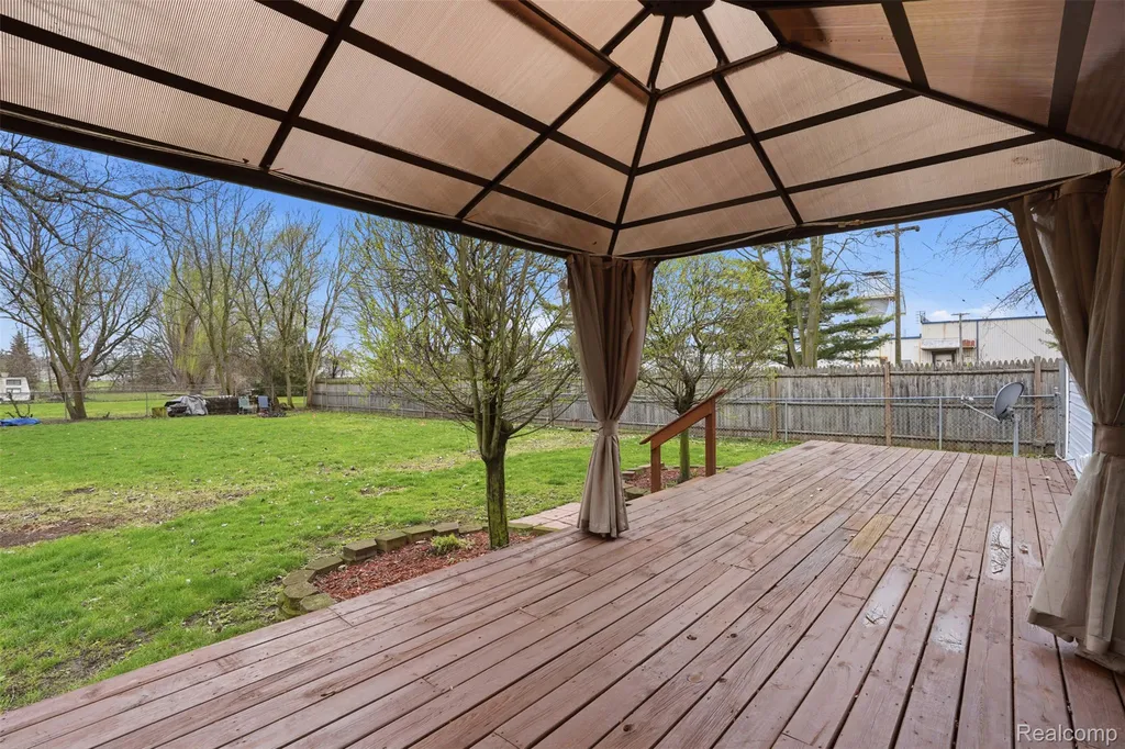 1028 Carlton Drive York Charter Township MI 48160