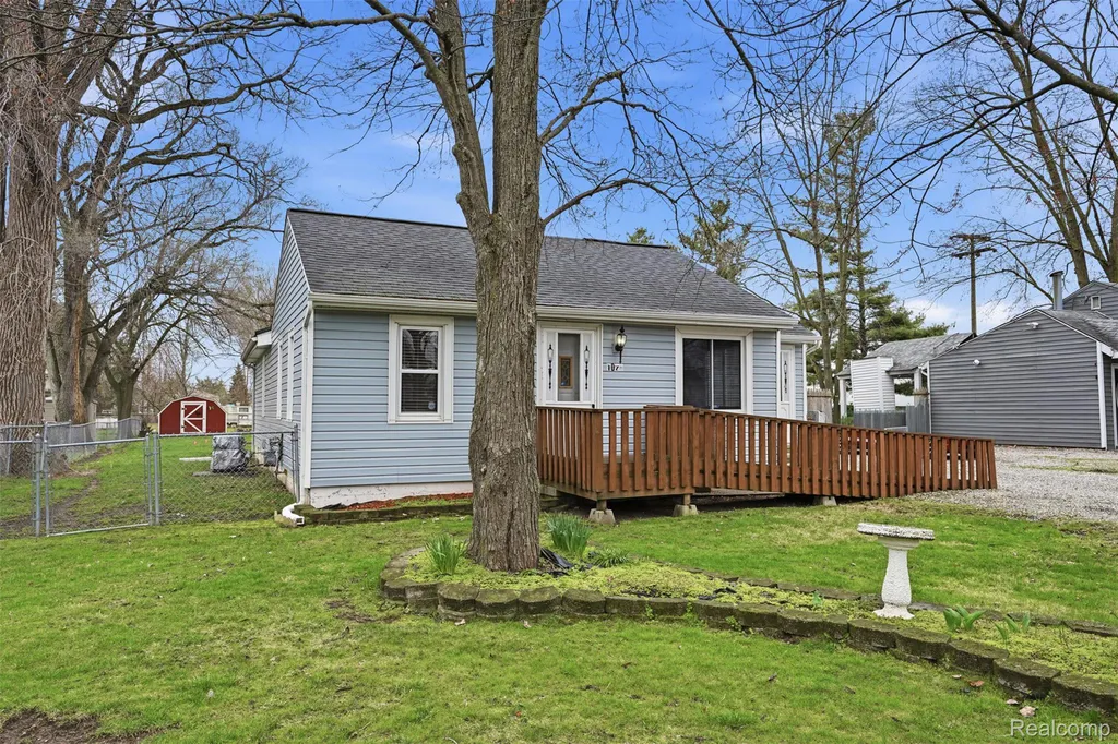 1028 Carlton Drive York Charter Township MI 48160