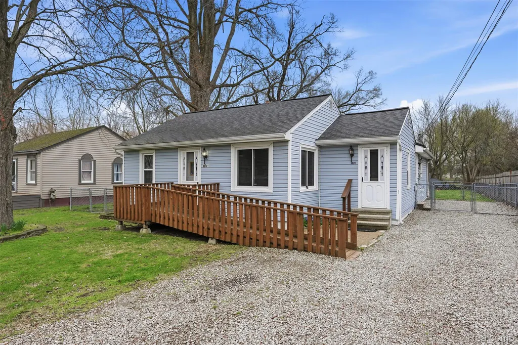 1028 Carlton Drive York Charter Township MI 48160