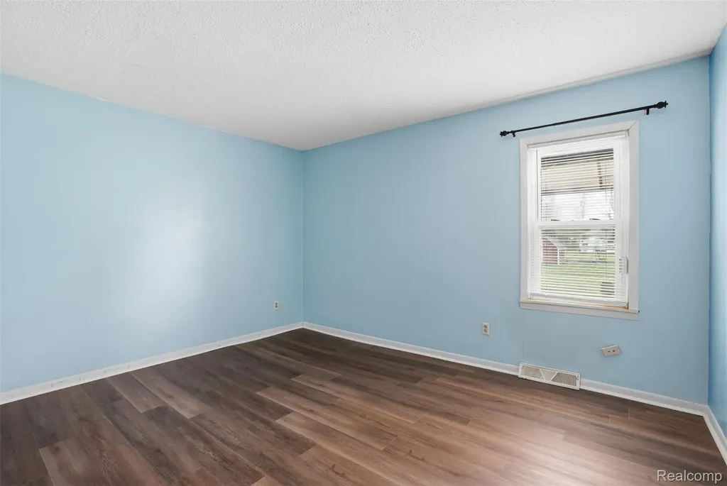 1028 Carlton Drive York Charter Township MI 48160