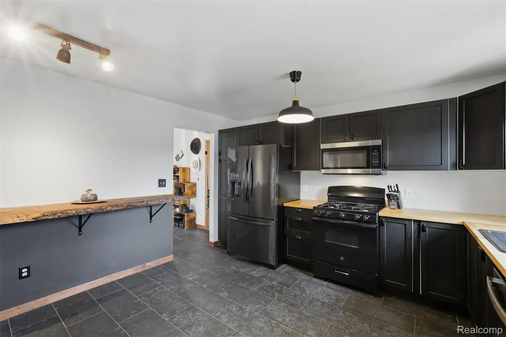 2929 Acorn Lane Genoa Township MI 48843