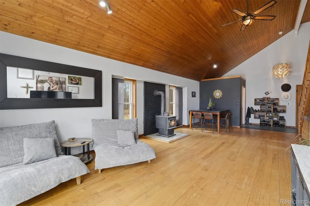 2929 Acorn Lane Genoa Township MI 48843