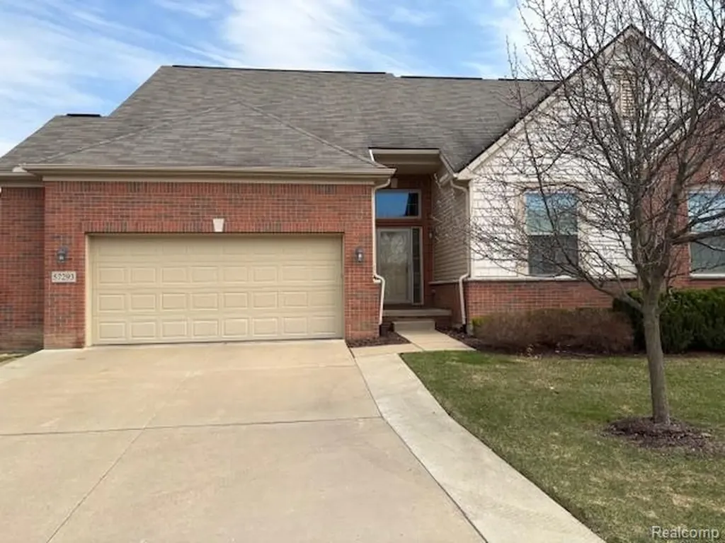 57293 Windmill Point Lyon Charter Township MI 48165