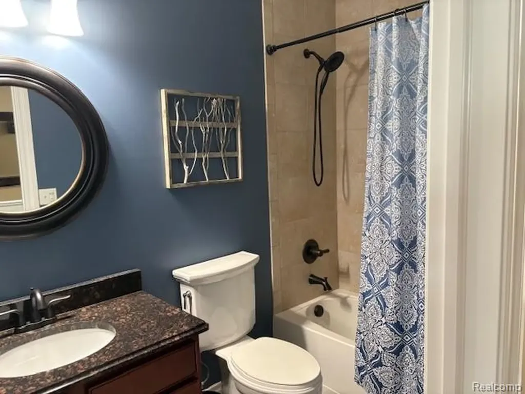57293 Windmill Point Lyon Charter Township MI 48165