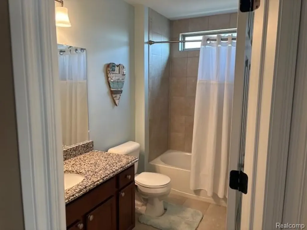57293 Windmill Point Lyon Charter Township MI 48165
