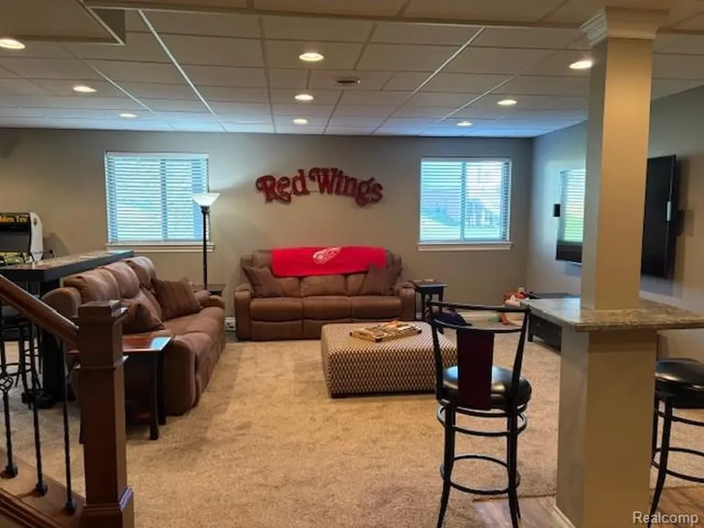 57293 Windmill Point Lyon Charter Township MI 48165