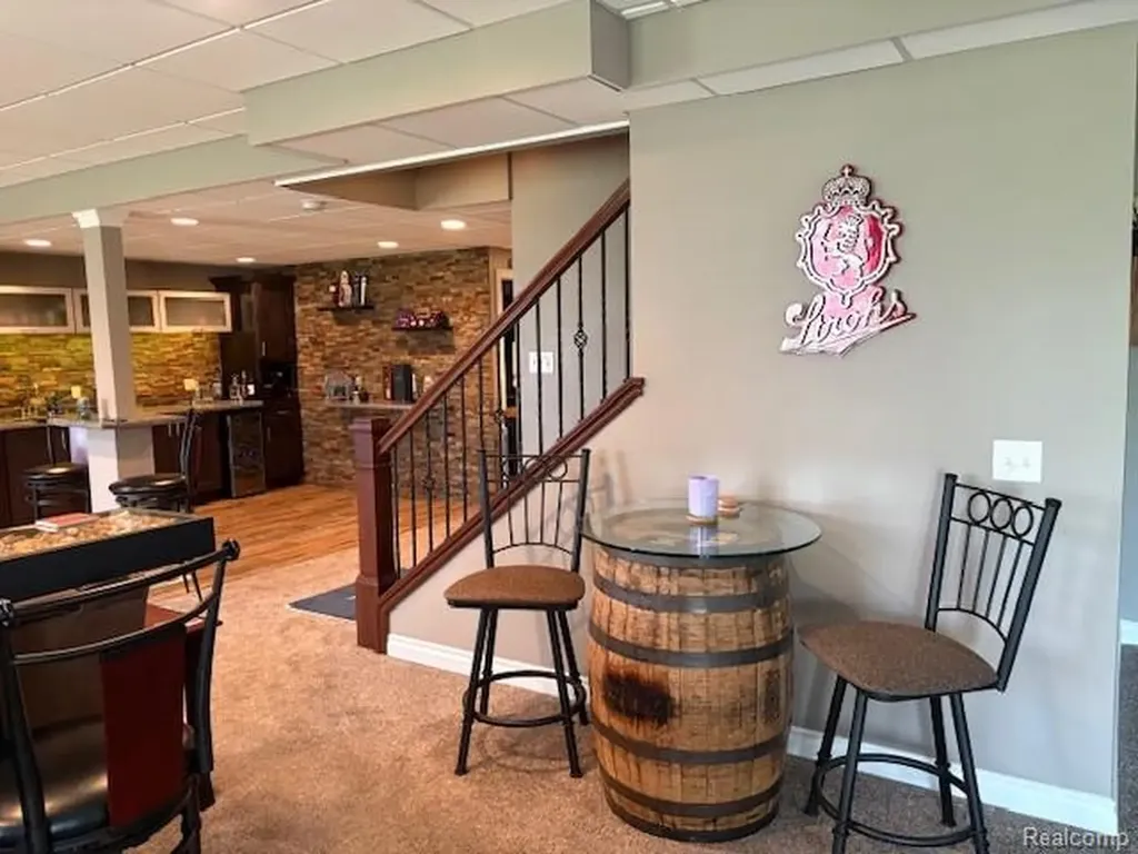 57293 Windmill Point Lyon Charter Township MI 48165
