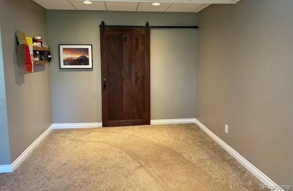 57293 Windmill Point Lyon Charter Township MI 48165