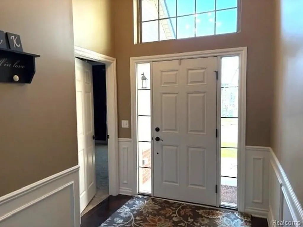 57293 Windmill Point Lyon Charter Township MI 48165