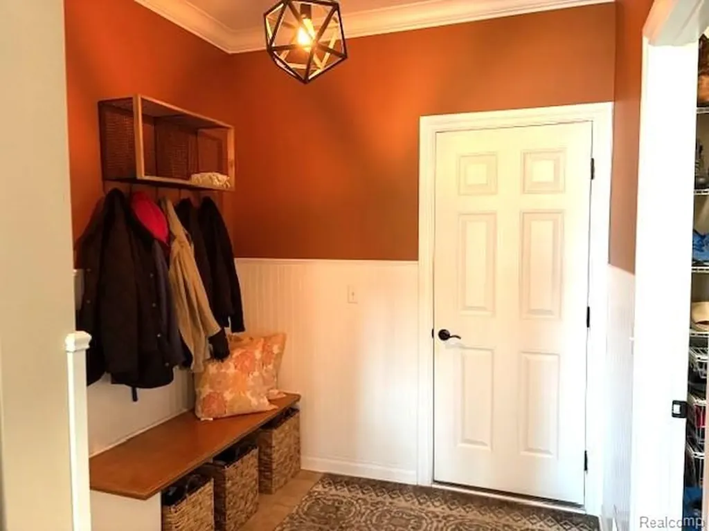 57293 Windmill Point Lyon Charter Township MI 48165