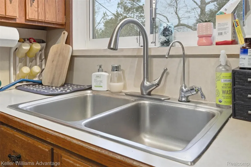 8610 Buffalo Drive Commerce Charter Township MI 48382